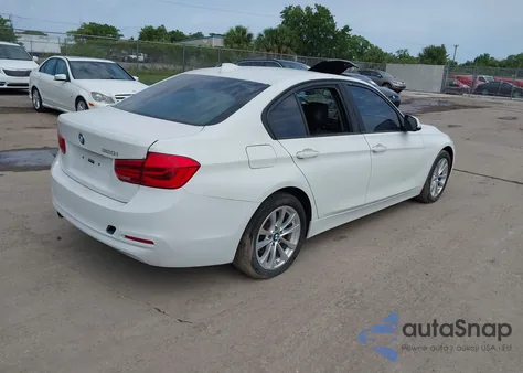 2017 BMW 320I из США, поврежденный, VIN WBA8E1G51HNU12483